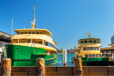 city-ferries-at-circular-quay-in-sydney-australia-picture-id638433826